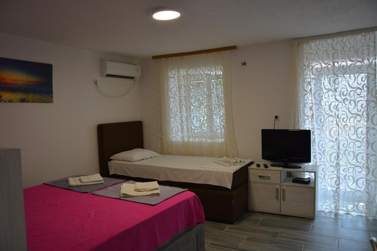 Apartments Djedovic 2 Petrovac المظهر الخارجي الصورة