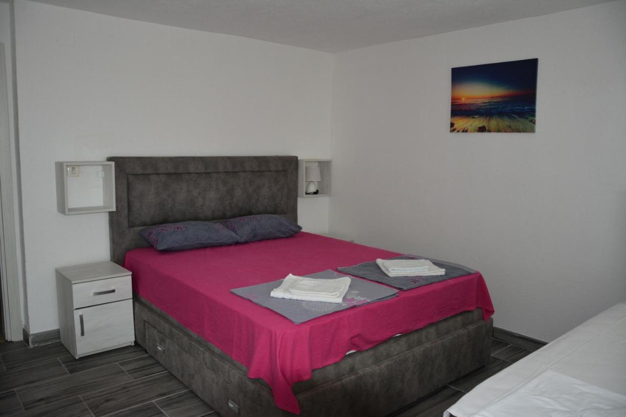 Apartments Djedovic 2 Petrovac المظهر الخارجي الصورة